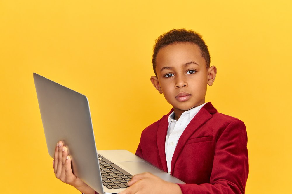 The August Holiday Parent’s Guide: Turning Screen Time Into Skill Time