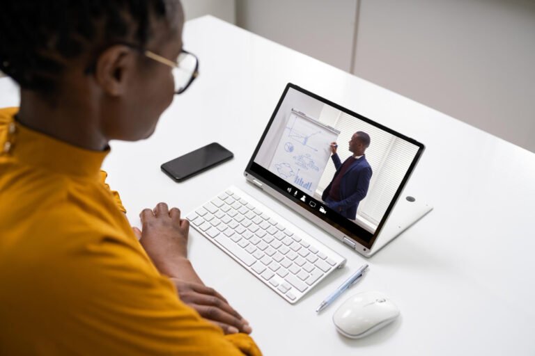 How to Turn Your Skills into an Online Course and Earn from It