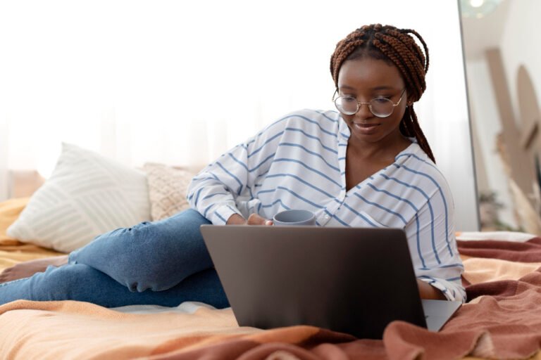 Online Jobs for Students in Kenya: Earn While You Study